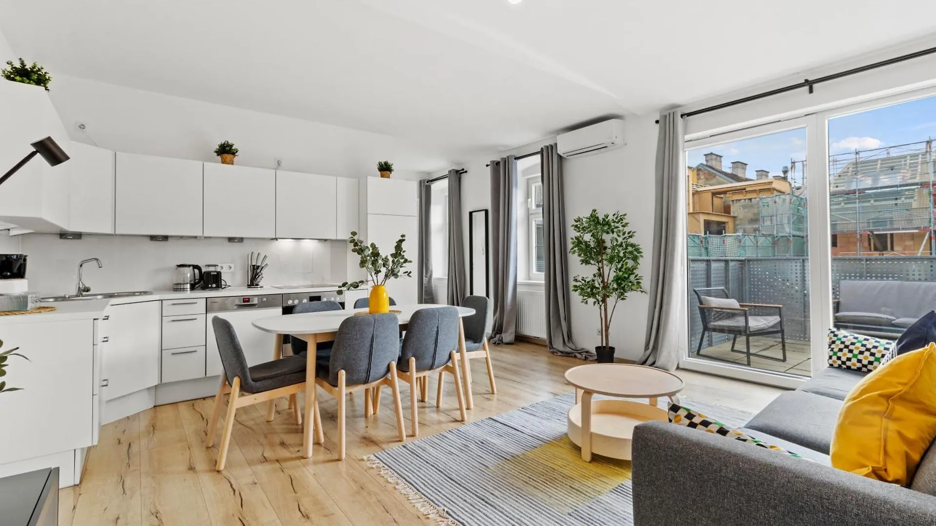 Apartment Terrace - 75 M² - Near Wiener Stadthalle Austria